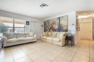 305 SW 2nd Street, Boynton Beach, FL 33435 Sold 09/09/24