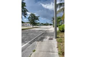 2907 Broadway Avenue, West Palm Beach, FL 33407 - MLS#R11009432