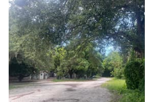 15207 NE 8th Avenue, Miami, FL 33162 Sold 10/04/24