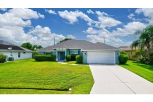 3454 SE Hart Circle, Port Saint Lucie, FL 34984 Sold 11/04/24