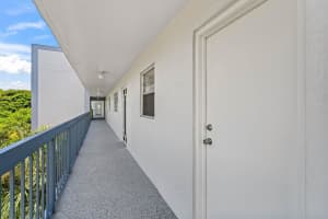 198 NW 67th Street 403, Boca Raton, FL 33487 Sold 10/21/24