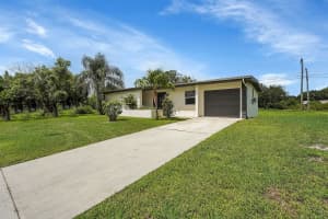 910 SW Airoso Boulevard, Port Saint Lucie, FL 34983 Sold 10/28/24