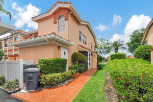 9769 Seacrest Circle 202, Boynton Beach, FL 33437 Sold 09/24/24