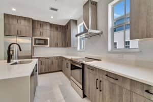 74 Atlantic Grove Way, Delray Beach, FL 33444 Sold 02/18/25