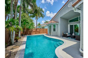 3277 NW 22nd Avenue, Oakland Park, FL 33309 Sold 09/20/24