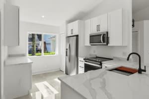 30 Governors Court, Palm Beach Gardens, FL 33418 Sold 10/01/24