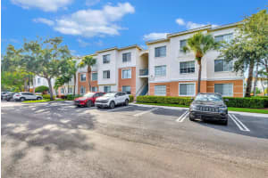 10306 Myrtlewood Circle W, Palm Beach Gardens, FL 33418 Sold 10/25/24