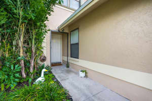 5868 Northpointe Lane, Boynton Beach, FL 33437 Sold 10/02/24