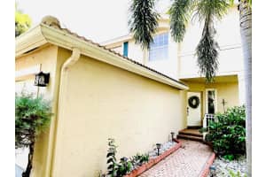 5166 Aurora Lake Circle, Greenacres, FL 33463 Sold 09/12/24