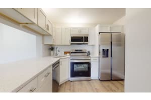 1105 Green Pine Boulevard B1, West Palm Beach, FL 33409 Sold 08/30/24