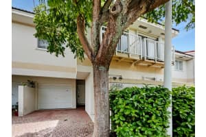 8486 Lagos De Campo Boulevard, Tamarac, FL 33321 Sold 09/19/24