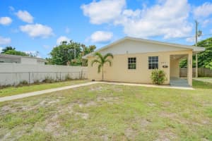 950 York Street, West Palm Beach, FL 33401 Sold 01/22/25