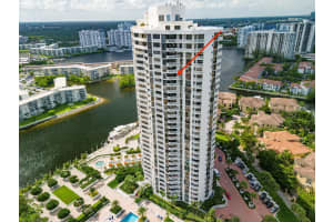 1000 Island Boulevard 2703, Aventura, FL 33160 Sold 04/25/25
