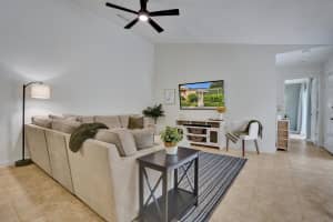 4202 Ridgewood Court, Palm Beach Gardens, FL 33403 Sold 10/03/24