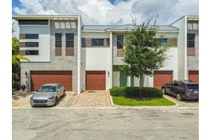 807 NW 45 Terrace 807, Plantation, FL 33317 Sold 11/15/24