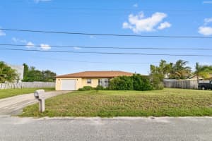 3069 Buccaneer Road, Lake Worth, FL 33462 Sold 09/20/24