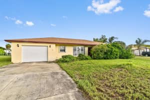 3069 Buccaneer Road, Lake Worth, FL 33462 Sold 09/20/24