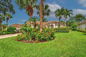 8245 SE Palm Hammock Lane, Hobe Sound, FL 33455 Sold 02/28/25