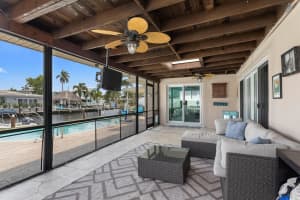 330 SE 9th Street, Pompano Beach, FL 33060 Sold 12/23/24