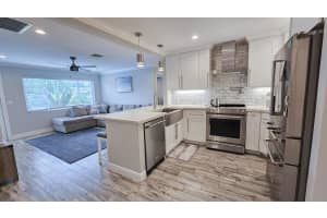 124 SW 11th Avenue, Boynton Beach, FL 33435 Sold 10/11/24