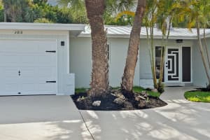 2818 SW 4th Street, Boynton Beach, FL 33435 Sold 01/17/25