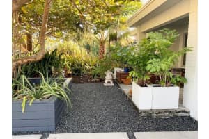 1217 N Palmway, Lake Worth Beach, FL 33460 Sold 10/25/24