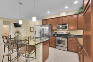 8152 Cascada Isle Drive, Cooper City, FL 33024 Sold 02/11/25