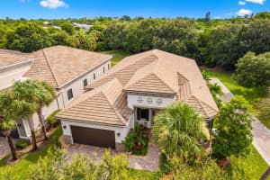 1027 NE Savannah Oaks Way, Jensen Beach, FL 34957 Sold 09/16/24