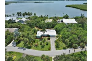 285 Live Oak Drive, Vero Beach, FL 32963 Sold 03/06/25
