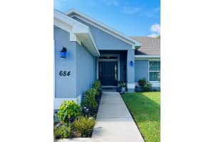 684 SE Chapman Avenue, Port Saint Lucie, FL 34984 Sold 10/03/24
