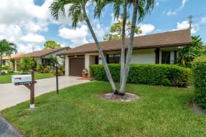 6059 Olivewood Circle, Greenacres, FL 33463 Sold 07/25/25