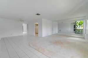 6059 Olivewood Circle, Greenacres, FL 33463 Sold 07/25/25