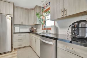 4117 NE 21st Terrace, Lighthouse Point, FL 33064 Sold 10/15/24