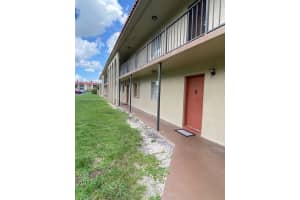 6040 Forest Hill Boulevard 101, West Palm Beach, FL 33415 Sold 09/13/24