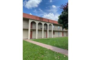 6040 Forest Hill Boulevard 101, West Palm Beach, FL 33415 Sold 09/13/24