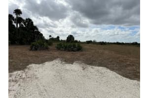 20170 NW 280th Street, Okeechobee, FL 34972 Sold 03/14/25
