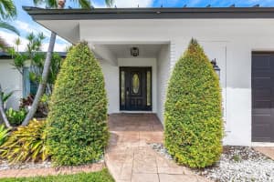 7001 NE 7th Avenue, Boca Raton, FL 33487 Sold 03/28/25