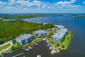 1160 Sw Chapman Way 202, Palm City
