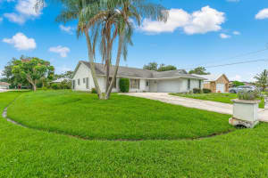 1678 SE Holiday Road, Port Saint Lucie, FL 34952 Sold 10/11/24
