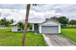 300 Deerwood Lane, Fort Pierce, FL 34947 Sold 12/27/24