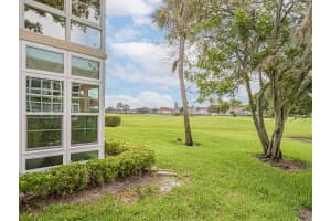 105 Spring Lake Court 101, Vero Beach, FL 32962 Sold 10/18/24