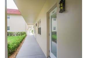 105 Spring Lake Court 101, Vero Beach, FL 32962 Sold 10/18/24