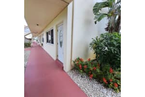 317 Norwich N, West Palm Beach, FL 33417 Sold 10/08/25