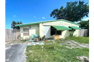 440 Pensacola Drive, Lake Worth, FL 33462 Sold 10/25/24
