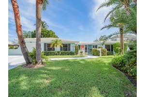 16 Park Avenue, Vero Beach, FL 32960 Sold 09/17/24