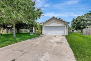 807 SE Carnival Avenue, Port Saint Lucie, FL 34983 Sold 12/14/24