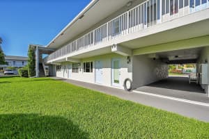 2110 NE 42nd Street 3b, Lighthouse Point, FL 33064 Sold 09/27/24