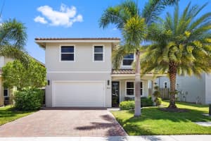3914 La Rambla, Greenacres, FL 33467 Sold 09/19/24