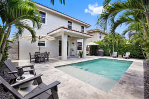 3914 La Rambla, Greenacres, FL 33467 Sold 09/19/24