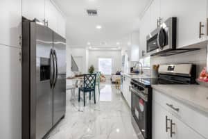 405 NW 12th Avenue, Boynton Beach, FL 33435 Sold 10/04/24